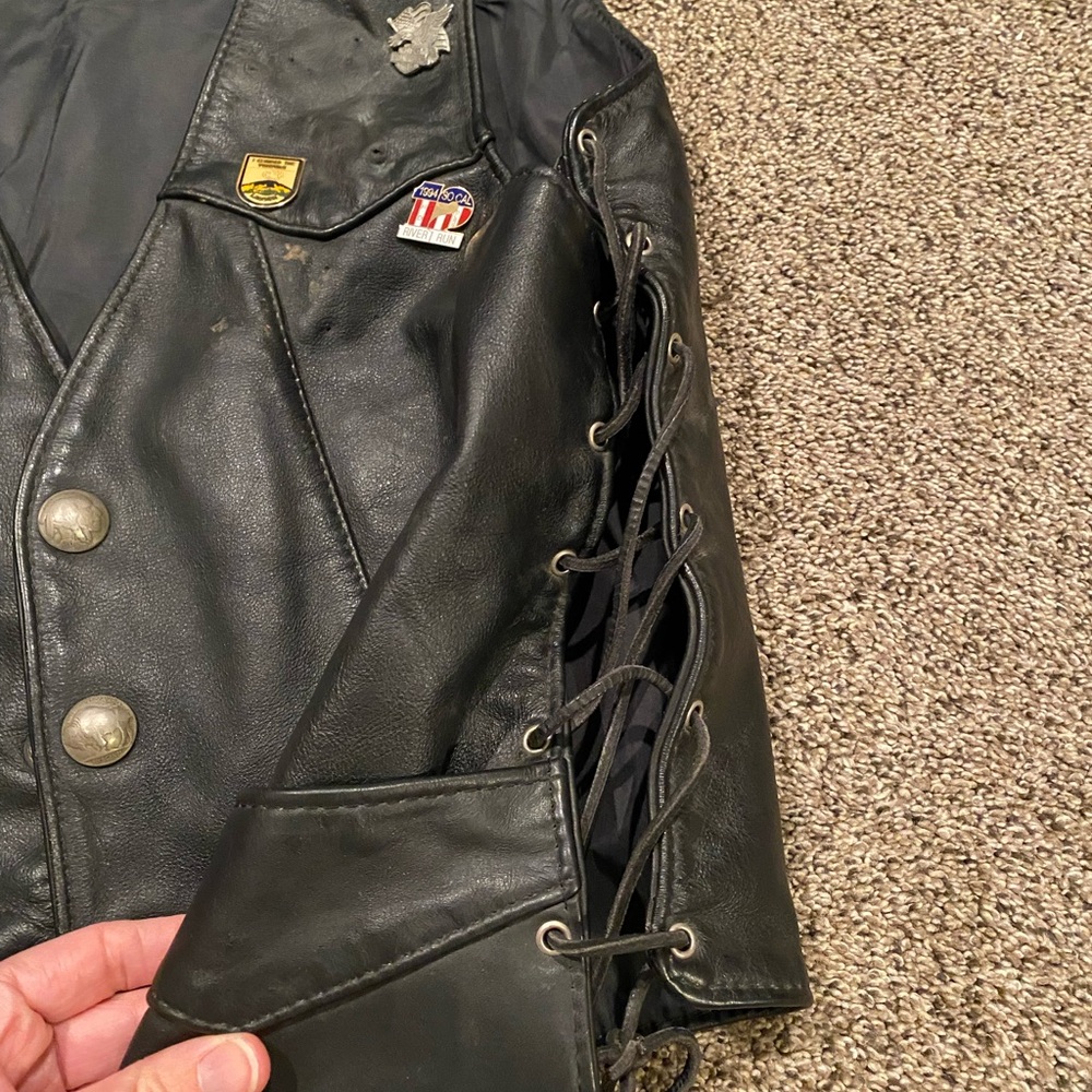 Women’s Size Medium Motorcycle Riding Vest - Picture 10 of 10